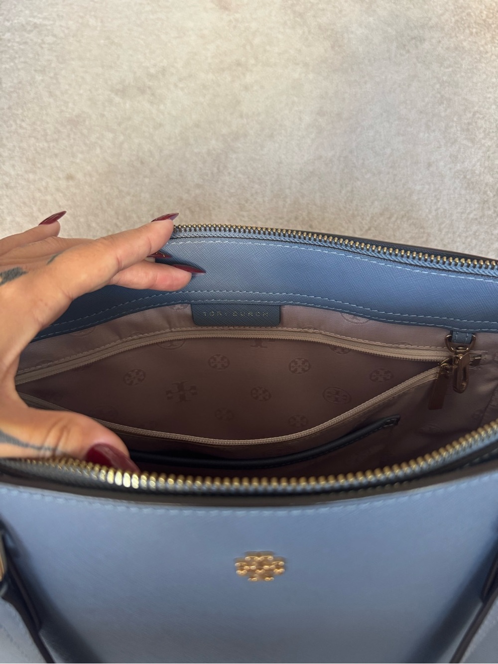 Tory Burch blue hand bag - Picture 6 of 12